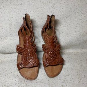 Not for Sale-Donated 12/16/22 Ladies Leather Huarache Gladiator Sandals Size 10